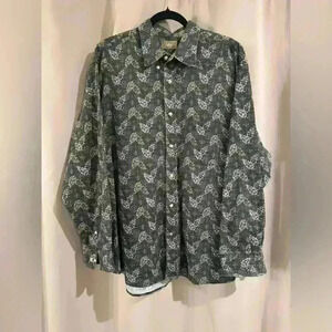 Men’s Natural Issue Button Down